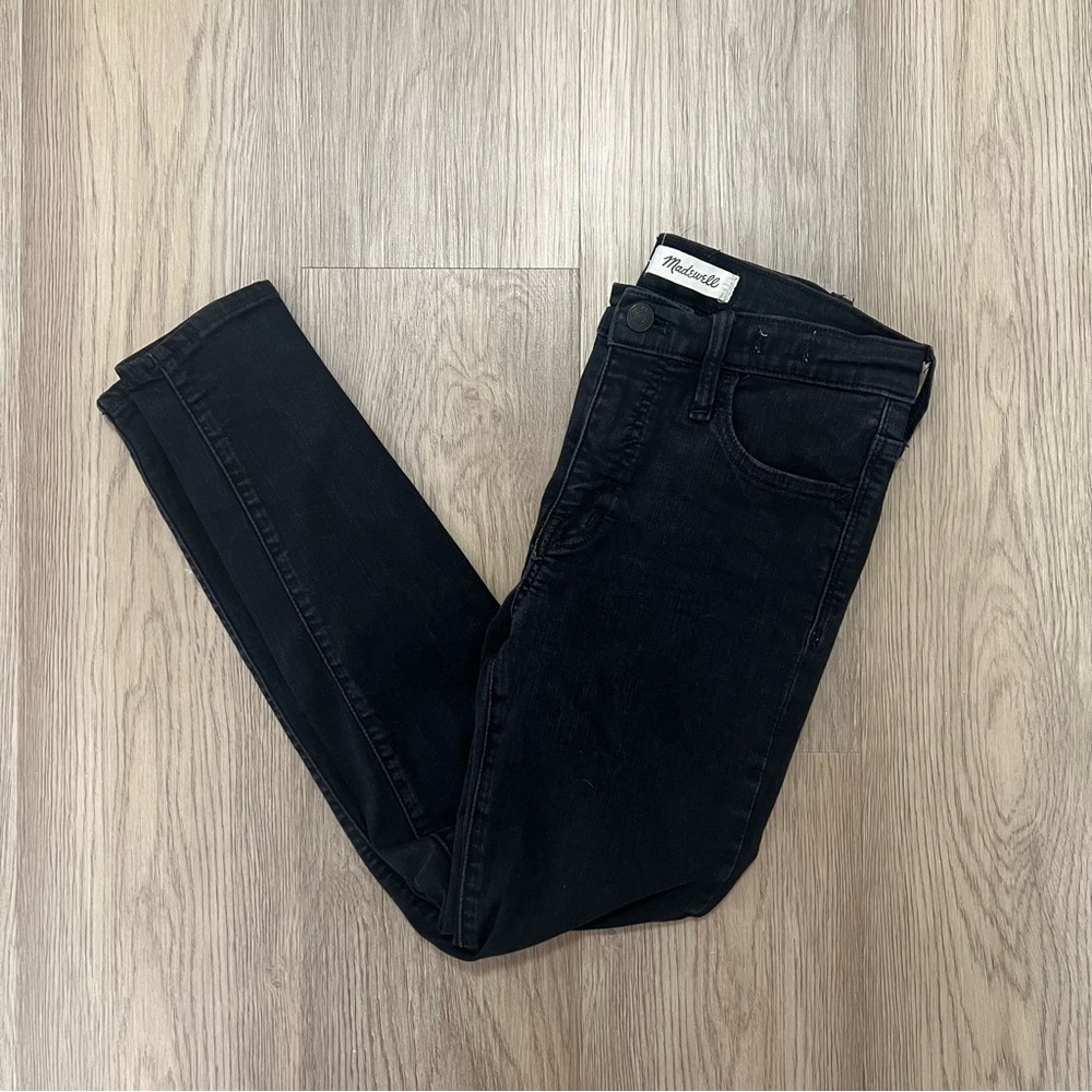 Madewell Roadtripper Black Jeans Size P26 Style J9130